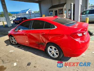 Drugie zdjęcie samochodu z przodu: 2017 CHEVROLET CRUZE LT VIN:1G1BE5SM2H7221117 - miniatura