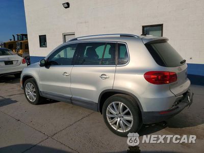 Drugie zdjęcie samochodu z przodu: 2013 VOLKSWAGEN TIGUAN S VIN:WVGBV3AX2DW058925 - miniatura