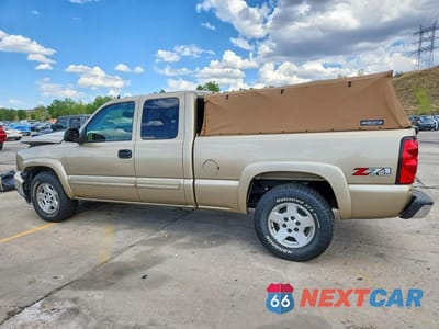 Drugie zdjęcie samochodu z przodu: 2006 CHEVROLET SILVERADO K1500 VIN:1GCEK19B06Z268741 - miniatura