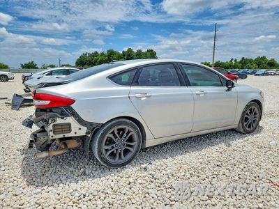 Trzecie zdjęcie samochodu z tyłu: 2018 FORD FUSION S VIN:3FA6P0G72JR127283 - miniatura