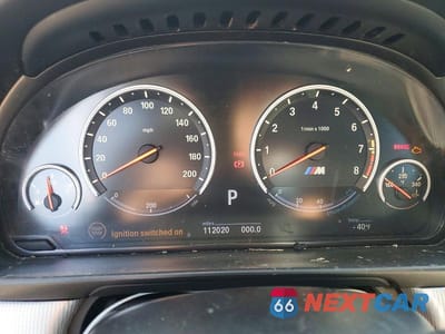 Zdjęcie 9 z 12 samochodu: 2013 BMW M5 VIN:WBSFV9C56DD095999 - miniatura