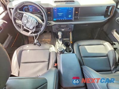 Zdjęcie 8 z 13 samochodu: 2022 FORD BRONCO BASE VIN:1FMEE5DH9NLB07800 - miniatura