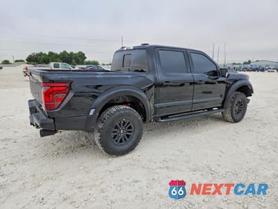 Trzecie zdjęcie samochodu z tyłu: 2026 FORD F150 RAPTOR VIN:1FTFW1RGXTFA45799 - miniatura
