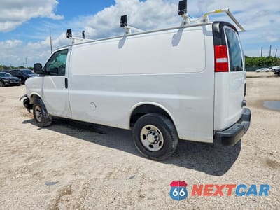 Drugie zdjęcie samochodu z przodu: 2021 CHEVROLET EXPRESS G2500 VIN:1GCWGAFP0M1236325 - miniatura