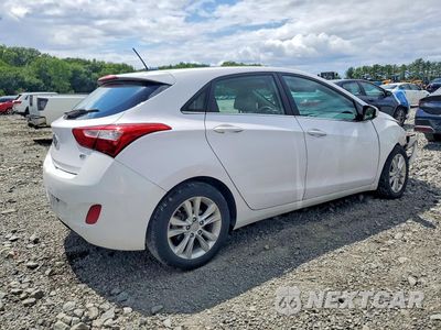 Trzecie zdjęcie samochodu z tyłu: 2015 HYUNDAI ELANTRA GT BASE VIN:KMHD35LH2FU241689 - miniatura