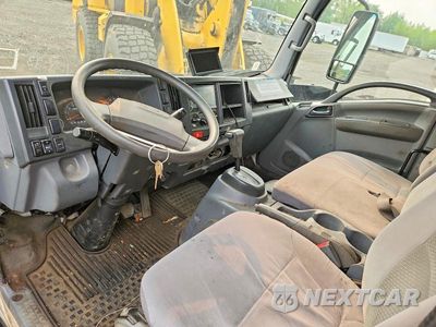Zdjęcie 8 z 12 samochodu: 2016 ISUZU NPR HD BOX TRUCK VIN:54DC4W1B9GS802190 - miniatura