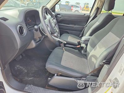 Zdjęcie 7 z 12 samochodu: 2014 JEEP PATRIOT SPORT VIN:1C4NJPBAXED750121 - miniatura