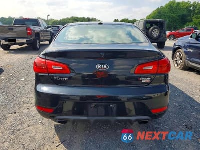 Zdjęcie 6 z 12 samochodu: 2016 KIA FORTE KOUP SX VIN:KNAFZ6A3XG5580508 - miniatura