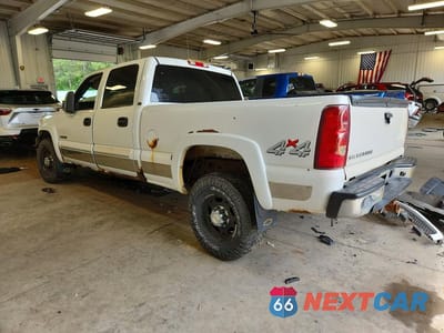 Drugie zdjęcie samochodu z przodu: 2003 CHEVROLET SILVERADO K1500 HEAVY DUTY VIN:1GCGK13U33F186017 - miniatura