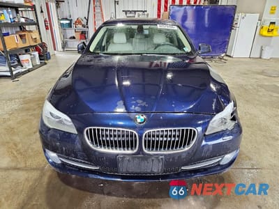 Piąte zdjęcie samochodu w środku: 2012 BMW 528 XI VIN:WBAXH5C54CDW02261 - miniatura