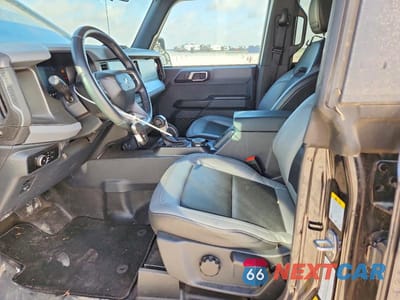 Zdjęcie 7 z 14 samochodu: 2024 FORD BRONCO BIG BEND VIN:1FMDE7BH3RLB36824 - miniatura
