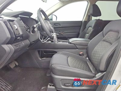 Zdjęcie 7 z 13 samochodu: 2024 NISSAN PATHFINDER SV VIN:5N1DR3BA3RC258969 - miniatura