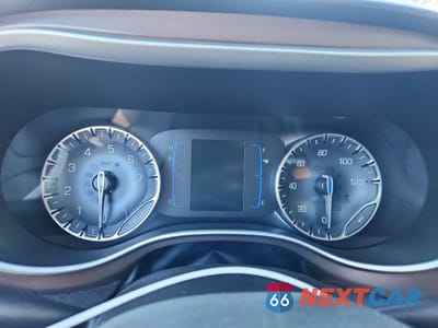 Zdjęcie 9 z 13 samochodu: 2018 CHRYSLER PACIFICA TOURING PLUS VIN:2C4RC1FG0JR117884 - miniatura