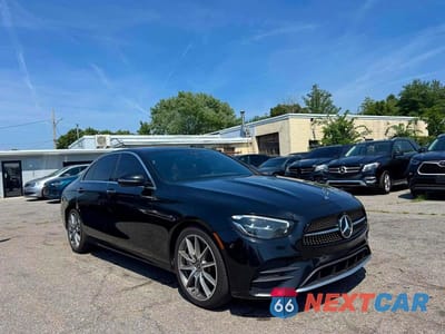 2021 MERCEDES-BENZ E 450 4MATIC W1KZF5KB6MA884579 - główne zdjęcie licytacji z USA - miniatura