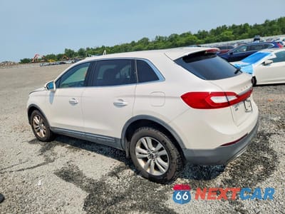 Drugie zdjęcie samochodu z przodu: 2017 LINCOLN MKX PREMIERE VIN:2LMPJ8JR8HBL37033 - miniatura