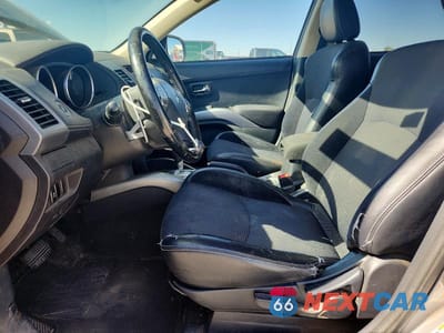 Zdjęcie 7 z 13 samochodu: 2013 MITSUBISHI OUTLANDER SE VIN:JA4AS3AW0DU003833 - miniatura