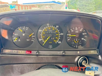 Zdjęcie 8 z 10 samochodu: 1984 MERCEDES-BENZ 300 DT VIN:WDBAB33A9EA038539 - miniatura
