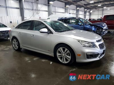 Czwarte zdjęcie samochodu z boku: 2015 CHEVROLET CRUZE LTZ VIN:1G1PG5SB4F7189914 - miniatura