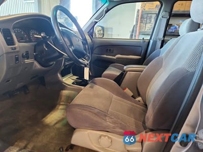 Zdjęcie 7 z 13 samochodu: 2002 TOYOTA 4RUNNER SR5 VIN:JT3HN86R620389551 - miniatura