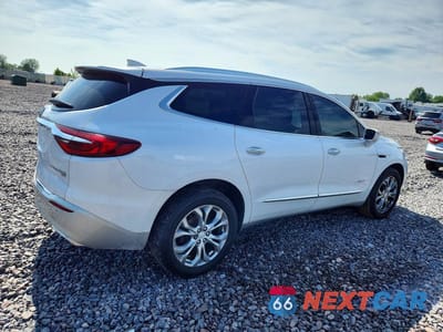 Trzecie zdjęcie samochodu z tyłu: 2018 BUICK ENCLAVE AVENIR VIN:5GAEVCKW1JJ256218 - miniatura