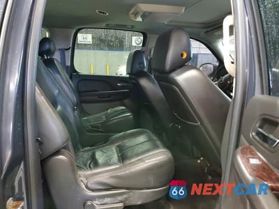 Zdjęcie 11 z 13 samochodu: 2008 GMC YUKON XL DENALI VIN:1GKFK66818J214249 - miniatura