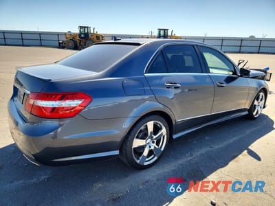 Trzecie zdjęcie samochodu z tyłu: 2010 MERCEDES-BENZ E 350 VIN:WDDHF5GB4AA107611 - miniatura