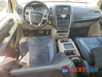 Zdjęcie 8 z 13 samochodu: 2014 CHRYSLER TOWN & COUNTRY TOURING VIN:2C4RC1BG5ER472173 - miniatura