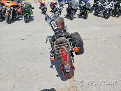 Czwarte zdjęcie samochodu z boku: 2018 HONDA VT750 C VIN:JH2RC5001JK400125 - miniatura
