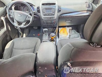 Zdjęcie 8 z 14 samochodu: 2015 KIA SORENTO LX VIN:5XYKT4A79FG551484 - miniatura