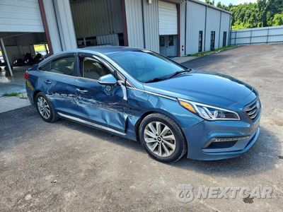 Czwarte zdjęcie samochodu z boku: 2017 HYUNDAI SONATA SPORT VIN:5NPE34AF8HH571497 - miniatura