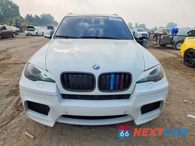 Piąte zdjęcie samochodu w środku: 2012 BMW X5 M VIN:5YMGY0C54CLK27295 - miniatura