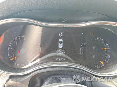 Zdjęcie 9 z 14 samochodu: 2015 JEEP GRAND CHEROKEE LAREDO VIN:1C4RJFAG9FC912569 - miniatura
