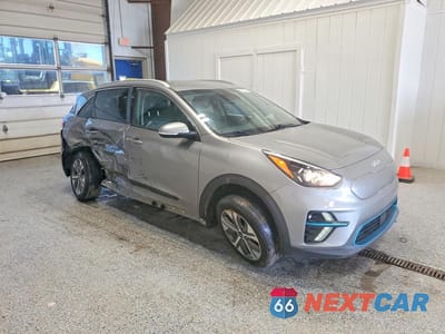 Czwarte zdjęcie samochodu z boku: 2022 KIA NIRO EV S VIN:KNDCC3LG0N5160999 - miniatura