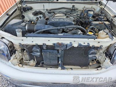 Zdjęcie 11 z 12 samochodu: 2001 TOYOTA TUNDRA ACCESS CAB LIMITED VIN:5TBBT48141S127040 - miniatura