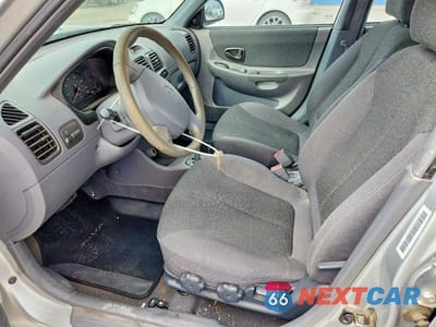 Zdjęcie 7 z 12 samochodu: 2002 HYUNDAI ACCENT GL VIN:KMHCG45C92U336739 - miniatura