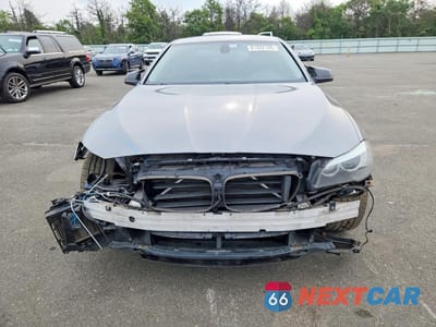 Piąte zdjęcie samochodu w środku: 2012 BMW 528 XI VIN:WBAXH5C52CDW09340 - miniatura