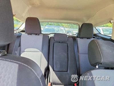 Zdjęcie 10 z 14 samochodu: 2017 FORD ESCAPE SE VIN:1FMCU9GD9HUB68251 - miniatura
