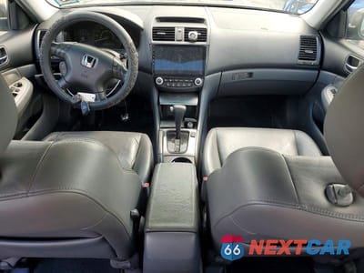 Zdjęcie 8 z 12 samochodu: 2004 HONDA ACCORD EX VIN:1HGCM66854A031991 - miniatura
