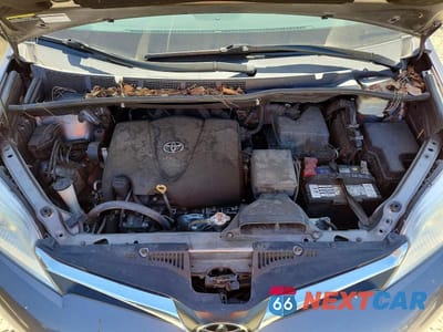 Zdjęcie 12 z 14 samochodu: 2018 TOYOTA SIENNA LE VIN:5TDKZ3DC9JS920616 - miniatura