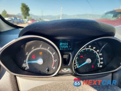 Zdjęcie 9 z 12 samochodu: 2018 FORD FIESTA TITANIUM VIN:3FADP4FJ9JM102227 - miniatura