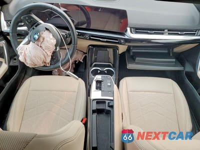 Zdjęcie 8 z 14 samochodu: 2024 BMW X1 XDRIVE28I VIN:WBX73EF08R5Z12159 - miniatura