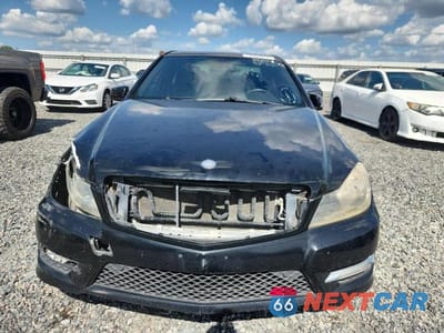 Piąte zdjęcie samochodu w środku: 2012 MERCEDES-BENZ C 300 4MATIC VIN:WDDGF8BB0CF910510 - miniatura