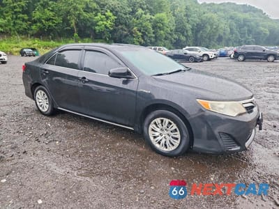 Czwarte zdjęcie samochodu z boku: 2014 TOYOTA CAMRY HYBRID LE VIN:4T1BD1FK5EU137717 - miniatura