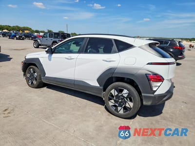 Drugie zdjęcie samochodu z przodu: 2025 HYUNDAI KONA SEL VIN:KM8HBCAB6SU288970 - miniatura