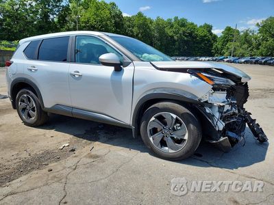 Czwarte zdjęcie samochodu z boku: 2025 NISSAN ROGUE SV VIN:5N1BT3BB2SC840875 - miniatura