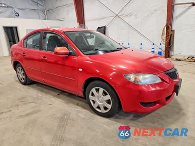 Czwarte zdjęcie samochodu z boku: 2006 MAZDA 3 I VIN:JM1BK12G261471900 - miniatura