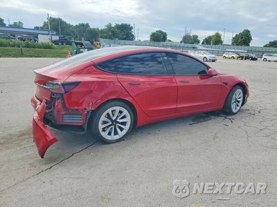 Trzecie zdjęcie samochodu z tyłu: 2022 TESLA MODEL 3 VIN:5YJ3E1EBXNF305044 - miniatura