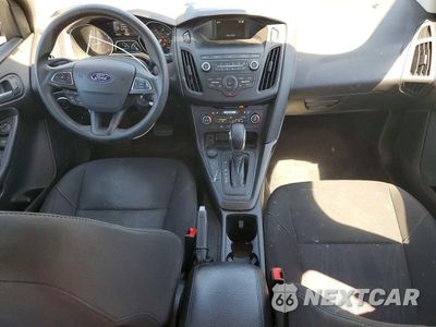 Zdjęcie 8 z 12 samochodu: 2018 FORD FOCUS SE VIN:1FADP3FE6JL313805 - miniatura