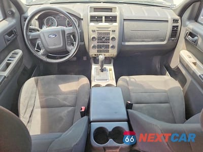 Zdjęcie 8 z 12 samochodu: 2010 FORD ESCAPE XLT VIN:1FMCU0D79AKB93906 - miniatura