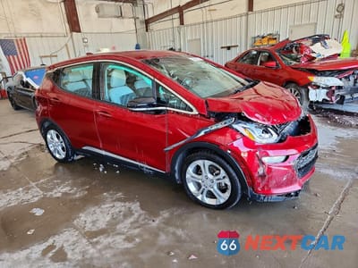 Czwarte zdjęcie samochodu z boku: 2020 CHEVROLET BOLT EV LT VIN:1G1FY6S01L4121001 - miniatura